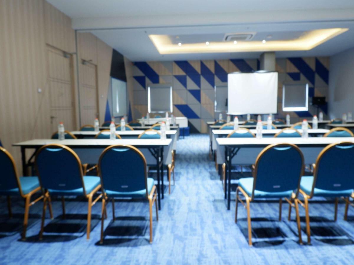 Ibis Budget Cirebon Eksteriør bilde